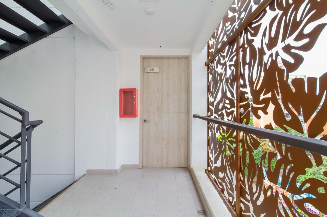 Camelot ApartaHotel Medellin Bagian luar foto